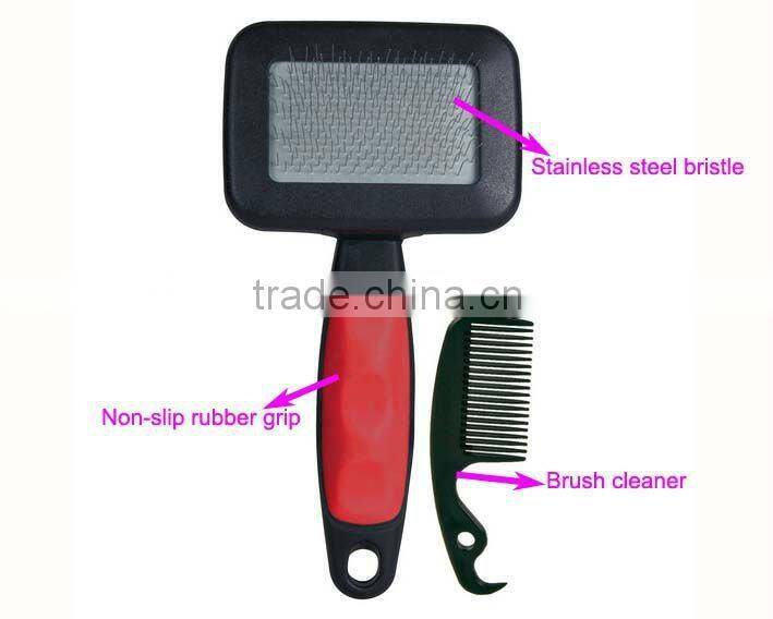 Fur care brush with brush cleaner