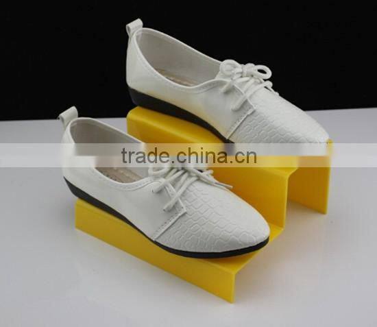 stair step acrylic plastic shoes display kiosk