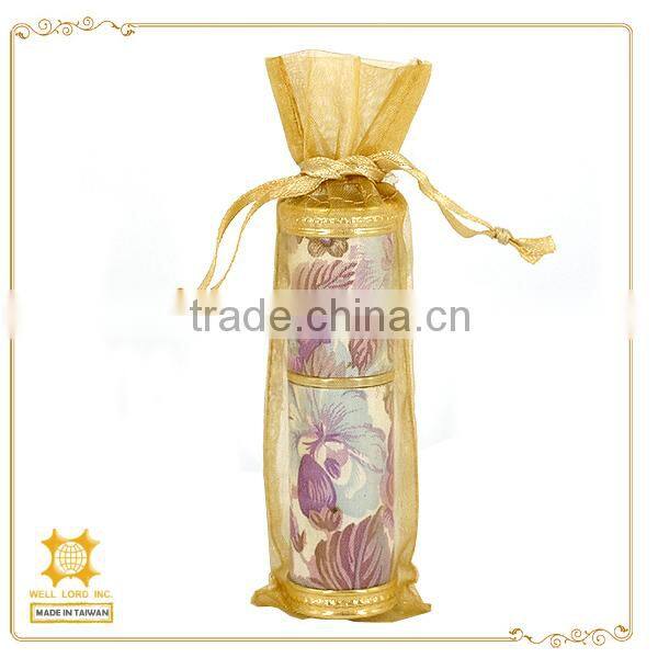 Purple romantic exquisite satin cosmetic packaging bag