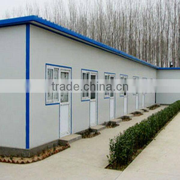 Prefabricated steel frame sandwich panel house