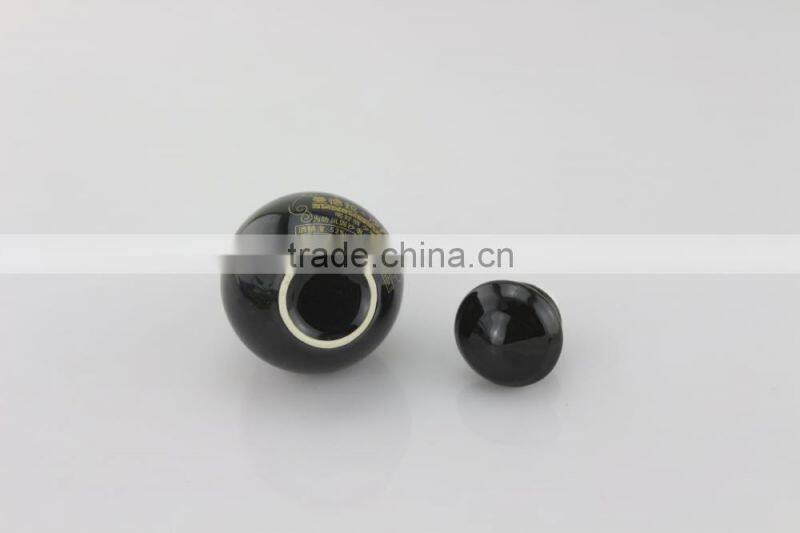 China suppliers custom design ceramic pharmaceutical medicine bottles