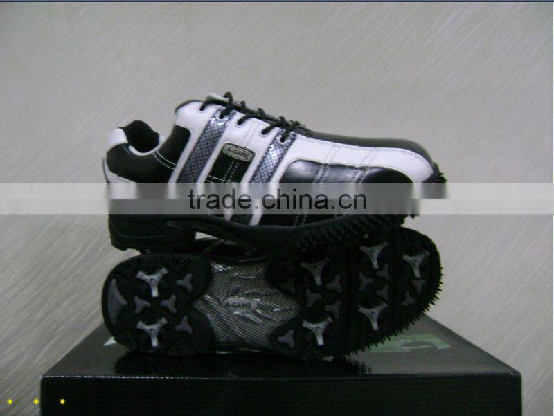 high top classic style golf shoes with spike on the grass for men and women business sports