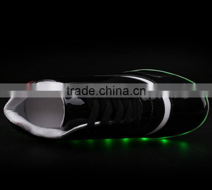 Wholesale alibaba fashion led luminous shoes night light sneaker