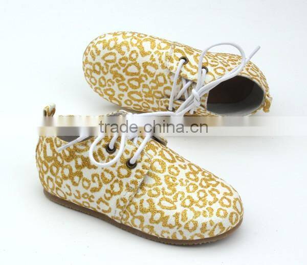 2016 new arrival rubber sole children high top walking shoes