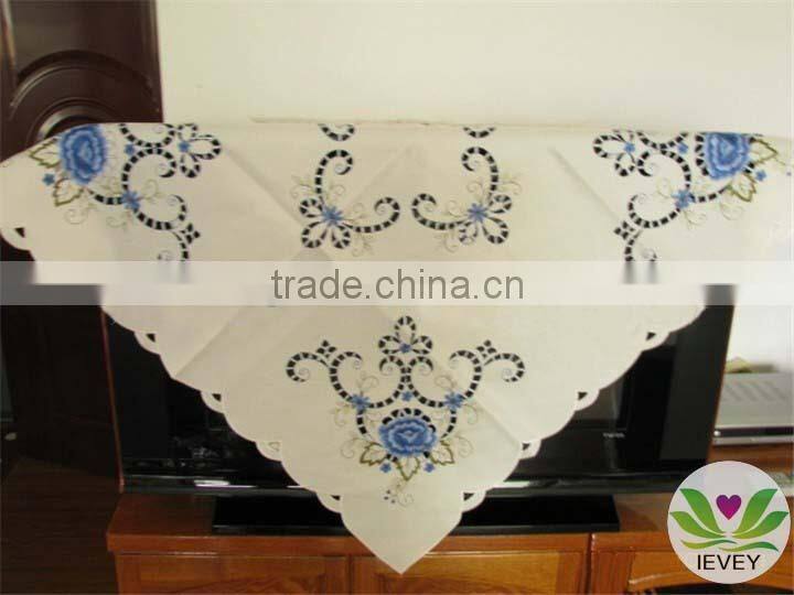 Fantastic Emroidery Table Cloth Satin Table Cloth Wholesale Tablecloth Wedding Tablecloth