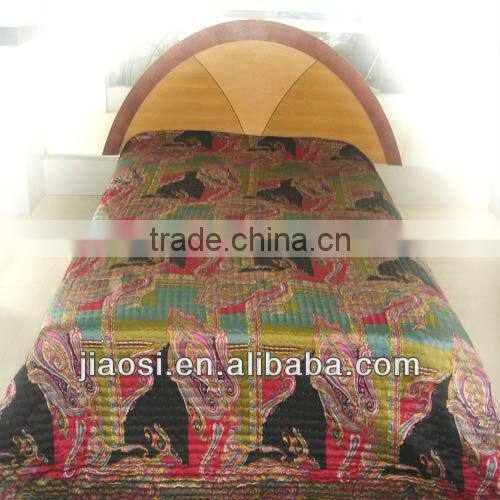 quilted embroidery patchwork quilt with sham