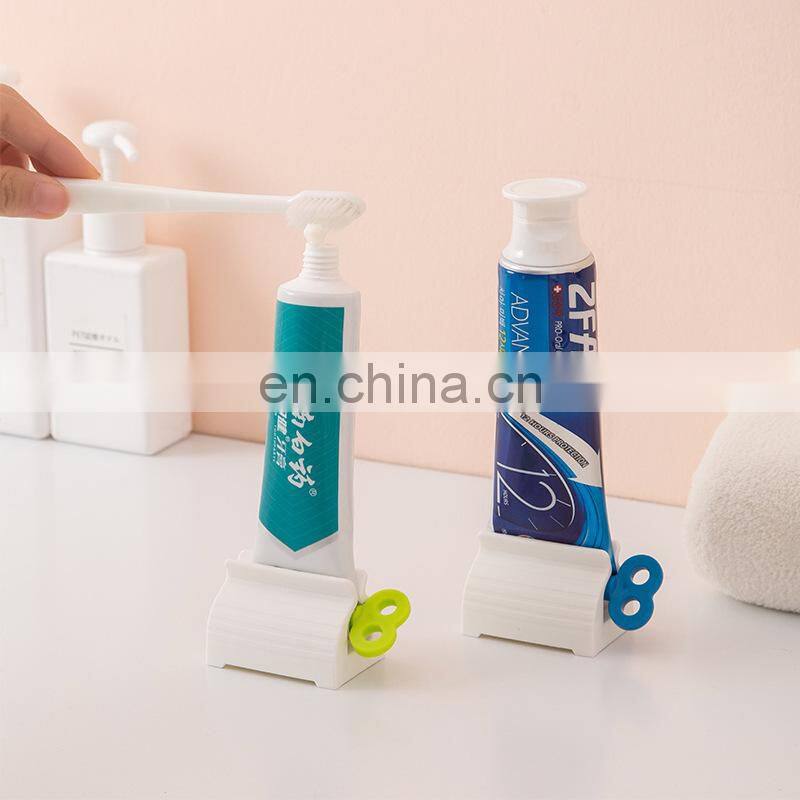 Rolling Toothpaste Squeezer Tube Squeezer Toothpaste Roller Bathroom Accessories Easy Tooth Paste Tube Squeezer Dispenser