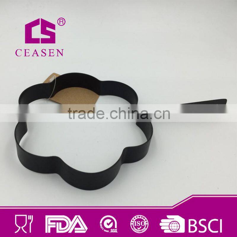 UCC062 flower shape Egg ring with non-stick coating
