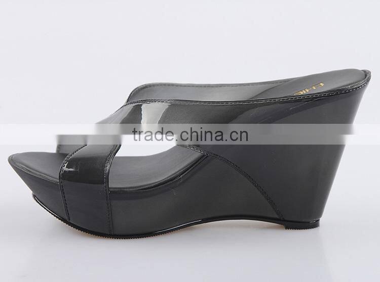 2016 Manufacturers newest design crystal straps jelly sandals wedge shoes FW16 pvc ladies shoes
