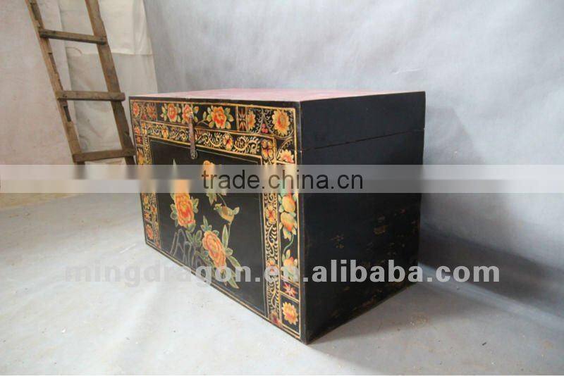 chinese antique floral wooden chest