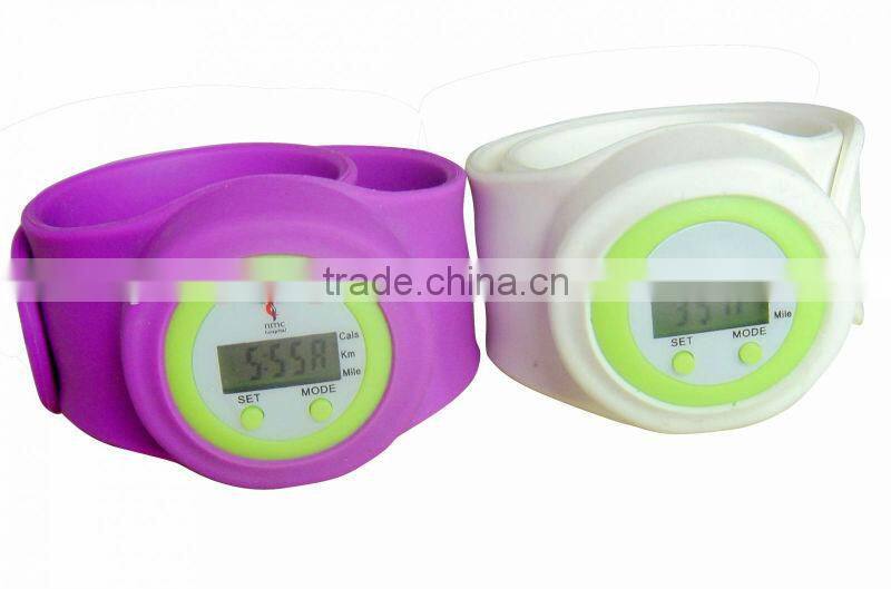 cheap promotional gift multifunction silicone bracelet best wrist pedometer