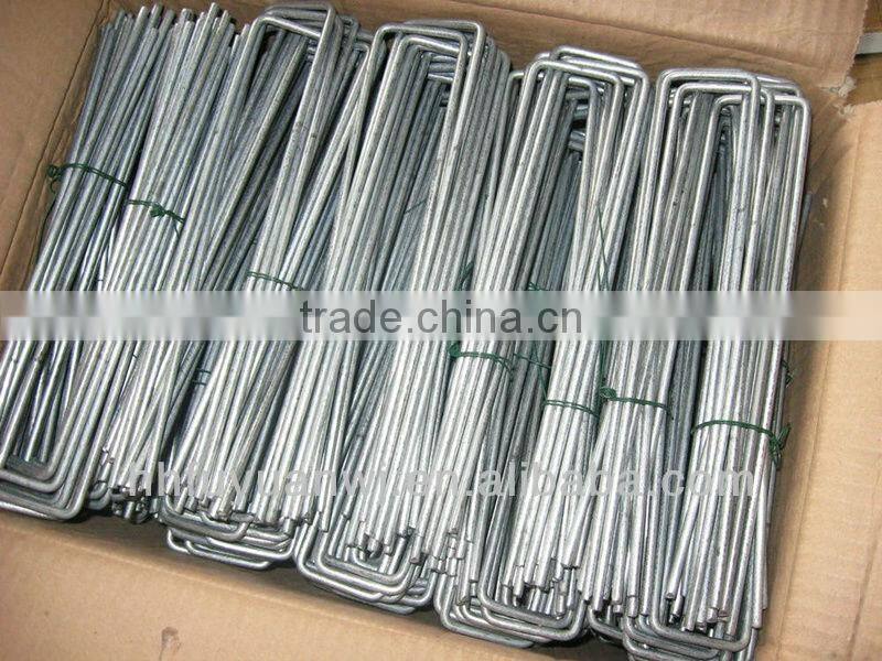 U-shaped earth staple for garden