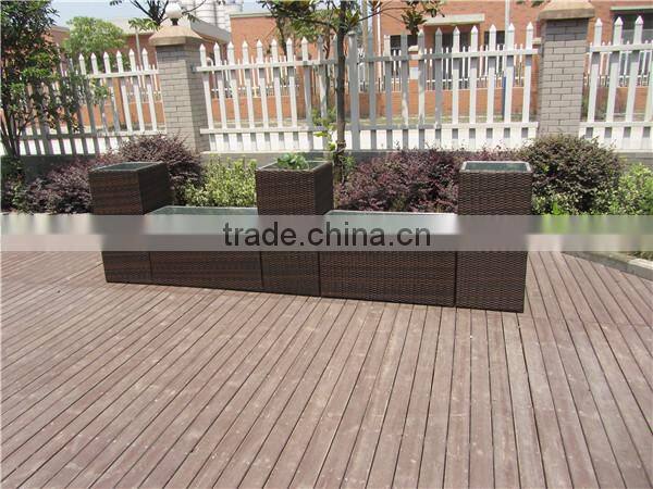 Nice and elegant wicker connected 5 pcs flower pot set