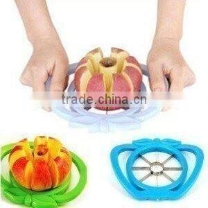 SMALL manual fruit/apple peeler