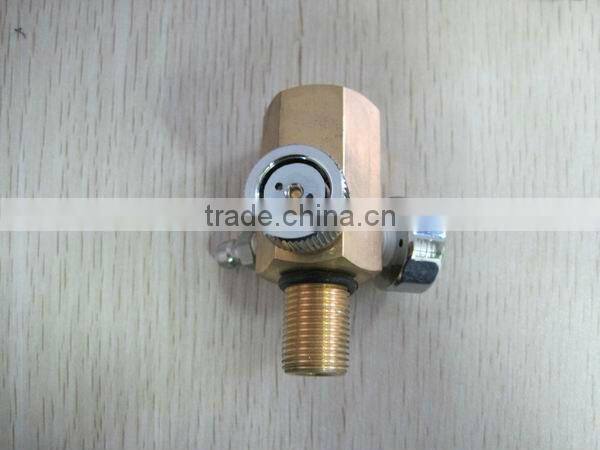 Paintball co2 valve with pressure gauge and Male connector