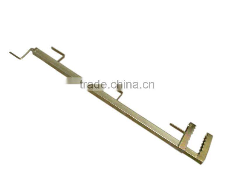 Steel Adjustable safety parapets for construction