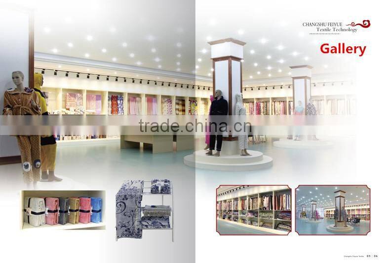 Wholesale Thermal Fleece 100% Polyester Leopard Prints Long Mens Nightgown