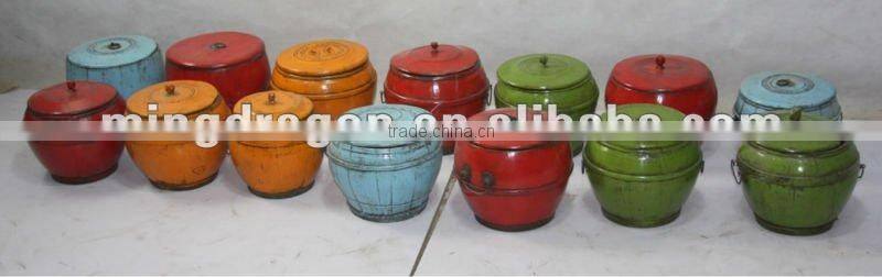 Chinese antique colorful storage box