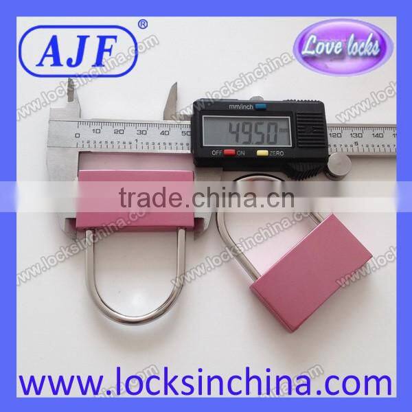 2016 best choice new style high quality pink square love lock with key