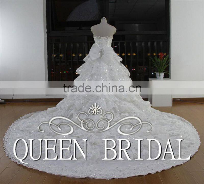 Real Works China Custom Made Luxury Crystals Cathedral/Royal Train Wedding Dresses