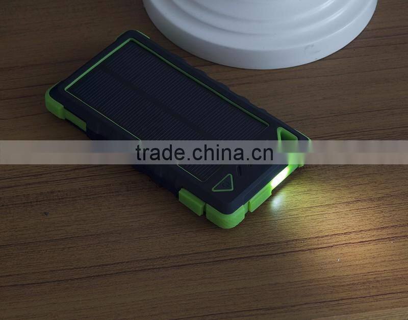 8000mah Rohs dual usb waterproof wholesale solar cellphone charger