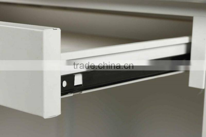 3 Drawer Keyboard Trap Wooden Surface Metal Computer Desk Computer Table