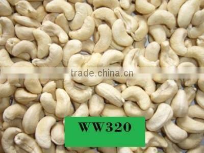 DRIED CASHEW NUTS
