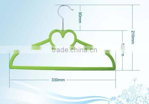 Heart type none slip thick plastic hangers
