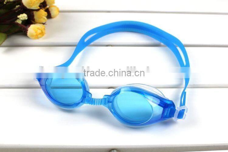 2016 Wholesale Silicone New Design Sports Anti Fog Swimming Googles