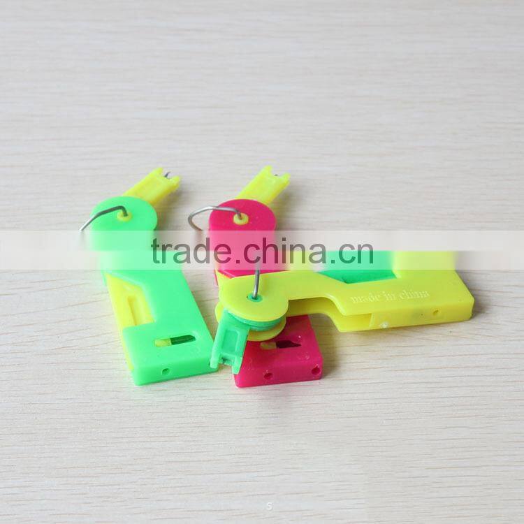 Hot Sale Plastic Mix Color Hand Sewing And Sewing Machine Needle Threader