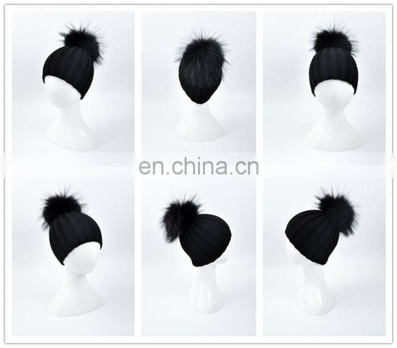 Wholesale New Fashion Hat with Raccoon Fur Ball Hand Knitted Baby Hat