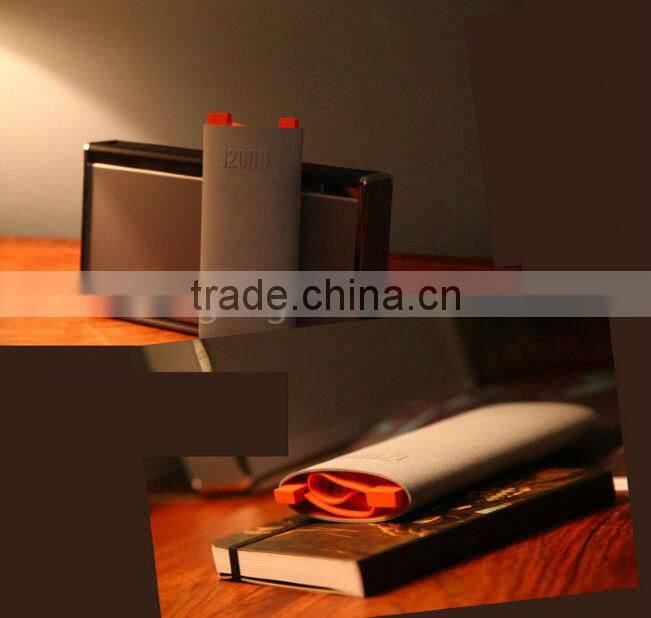 Hot Sell input 2.1A super fast mobile phone charger 12000mah