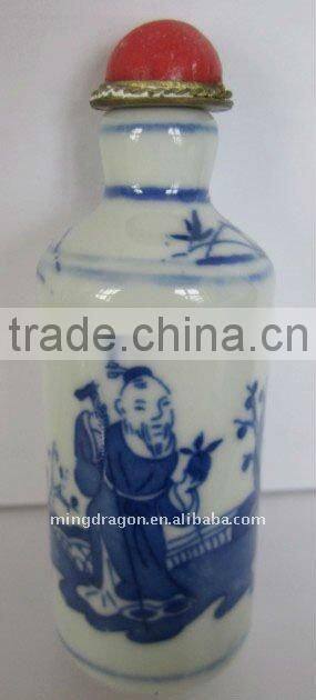 Chinese white and blue porcelain hand painting painted snuff bottle collection