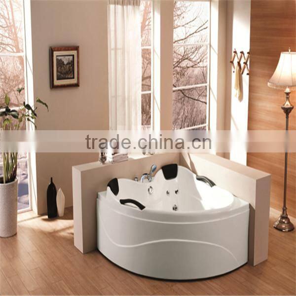 Monalsia free standing corner bathtub