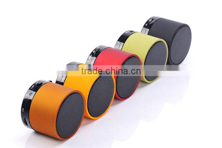 Outdoor Portable Wireless Stereo Bluetooth Speakers Built-in FM Radio Hands Free Speakerphone TF Card With Rechargeable Battery