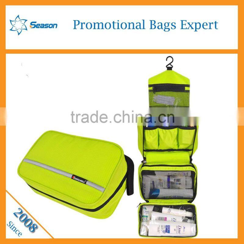 High-capacity travel makeup bag expandable travel bag
