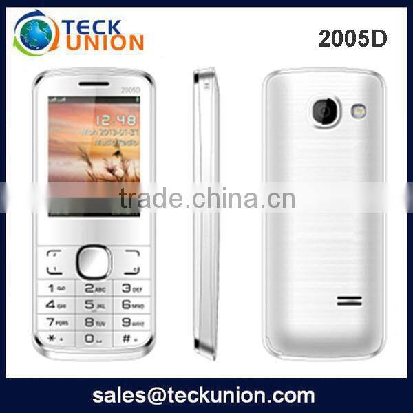 2005D 2.4inch LCD tv cell phone super slim mobile phone with price
