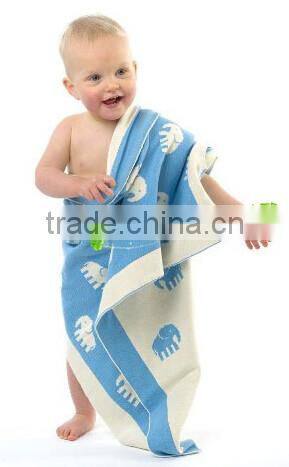 70*90cm 100% Cotton Hole Design Baby Breathable Blanket