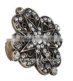 Flowers shaped rings