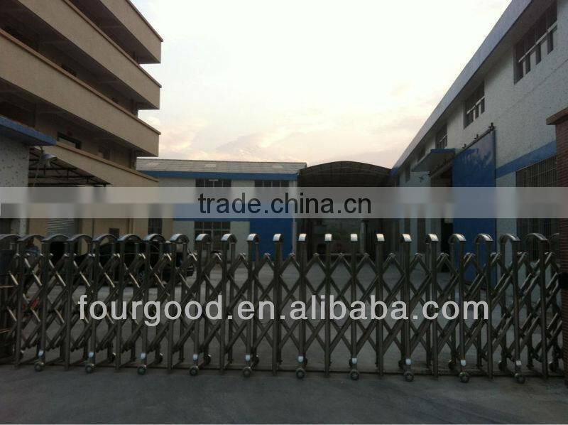 Chrome Channel Panel Display Wall System with Wood Plate (DG0008)