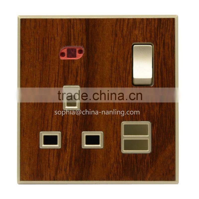 13A switched USB waterproof electrical socket