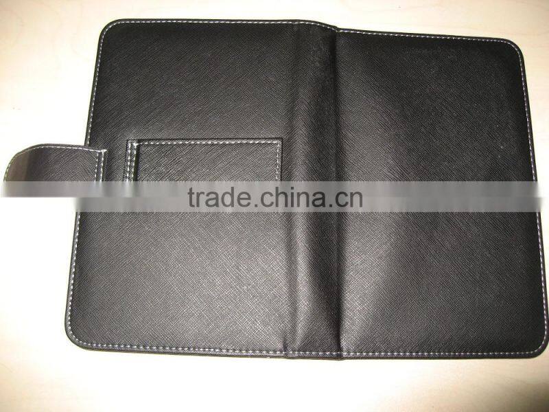 Light weighted and durable black PU universal 7 inch tablet keybaord case with Russian and English letters