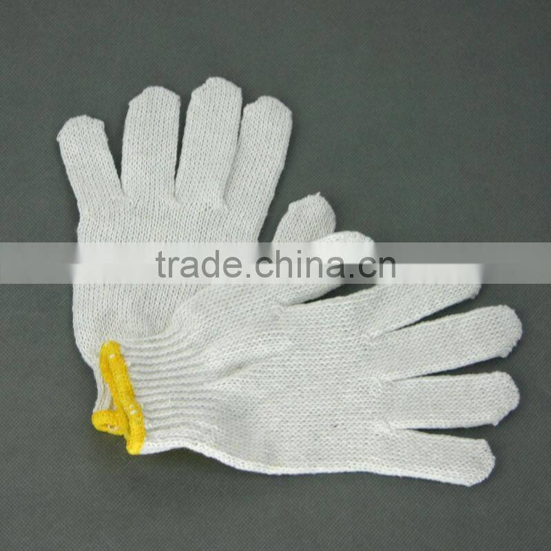 Nature white color cotton working gloves