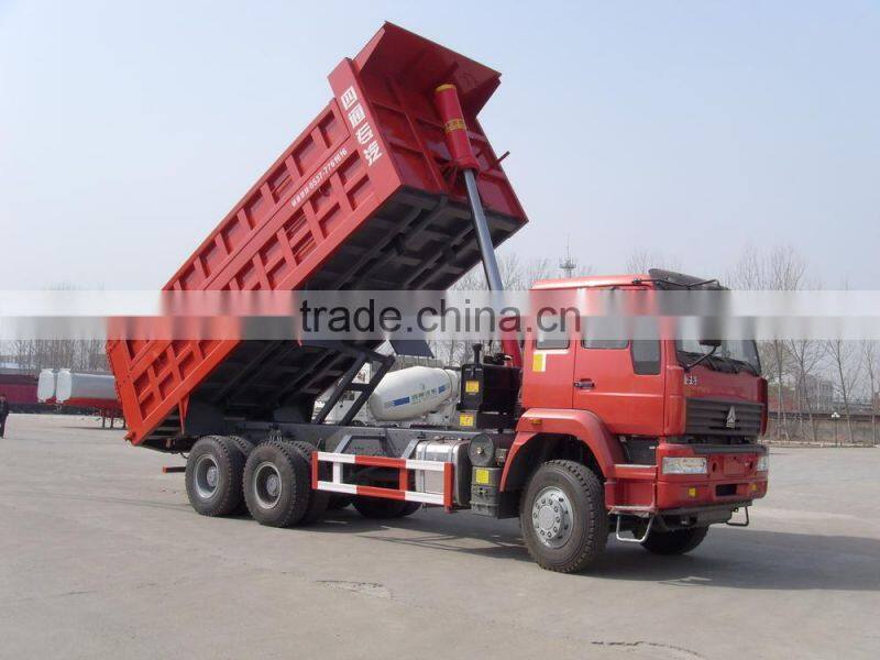 Three Wheels Semi Dumping Trailer And Dump Truck On Sale