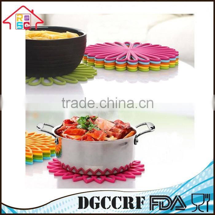 NBRSC Flexible Durable Non Slip Silicone Multi-Use Flower Trivet Pot Holder Mat Set of 3