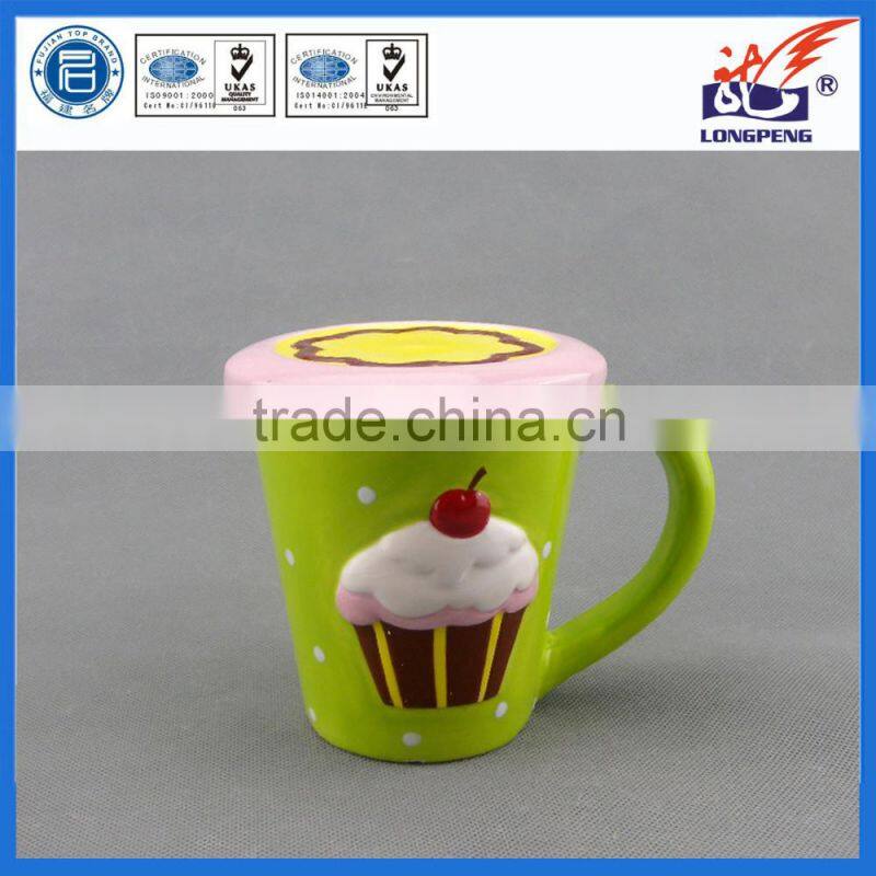 Ceramic Custom Painting Cake Shaped Cup With Lid