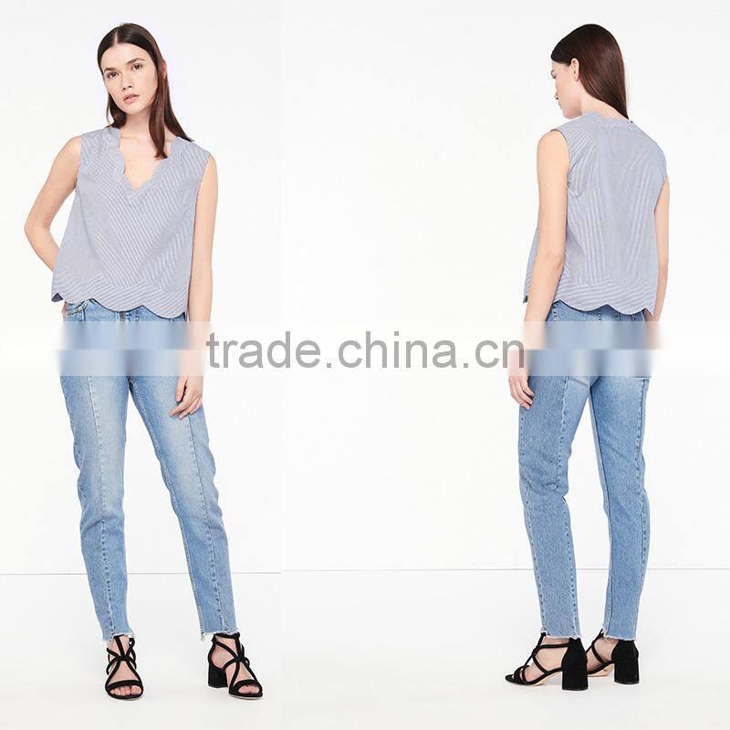 Striped cotton top with wave cut V-neck and hem sleeveless shirt tank tops