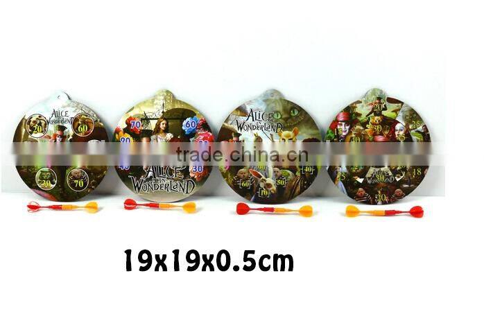 Plastic boomerang toy