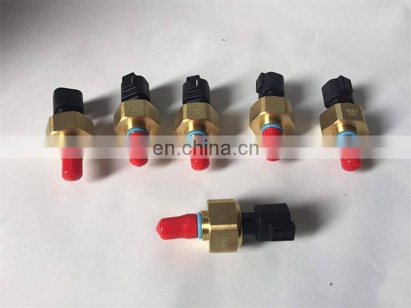 Engine parts oil pressure sensor 4921473