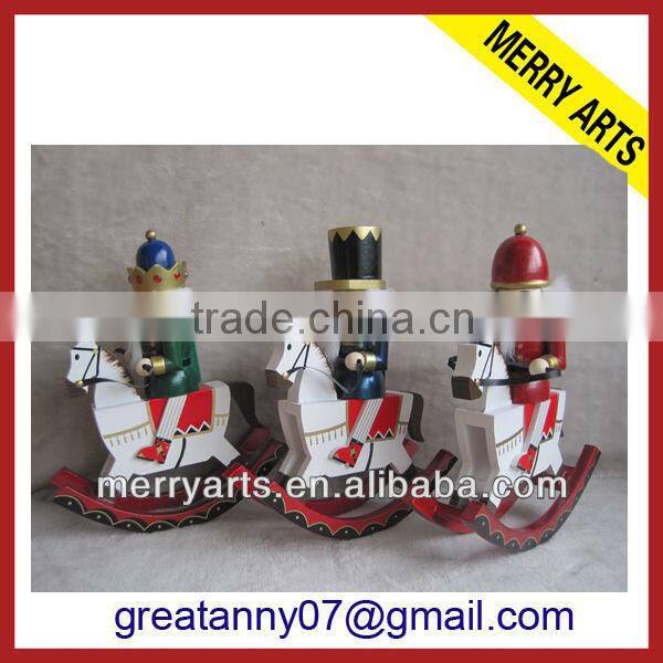 yiwu factory cheap wooden figurine nutcracker costumes wholesale wood christmas nutcracker